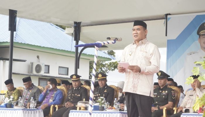 Wabup Konkep Muhammad Farid Pimpin Upacara Hardiknas 