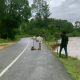 Jalan Poros Lampeapi-Bobolio Nyaris Putus Diterjang Banjir, Pengendara Diimbau Hati-hati