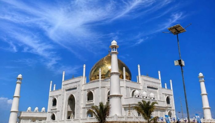 Kehadiran Masjid Agung Al-Amal Merubah Lanskap Perkotaan Langara Jadi Semakin Estetik